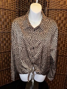 Checker Print Tie-Hem Button Down Shirt - Black & Cream XL